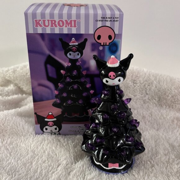 6" Collectable KUROMI Ceramic Christmas Tree - NEW IN BOX - Picture 3 of 7